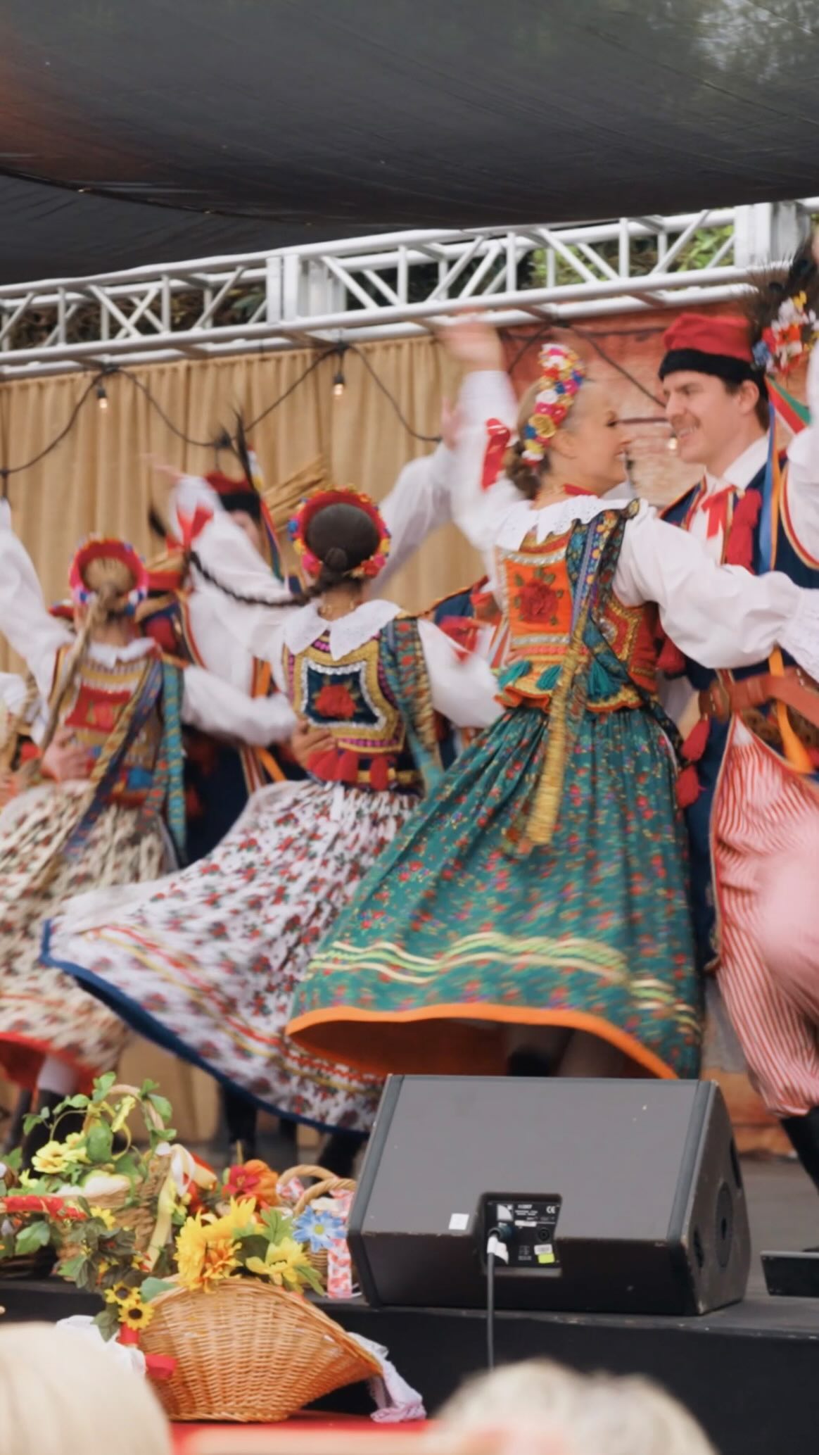 At the 43rd Annual Dozynki Harvest Festival “everyone has a common goal, and that is to give thanks!” 🙌
This past weekend, Saint John Paul II Polish Center hosted the event that featured traditional foods, music, and entertainment.
Dozynki is a celebration of Thanksgiving after a bountiful harvest that dates back to 16th century Poland and it remains a long-standing tradition in Polish communities worldwide.