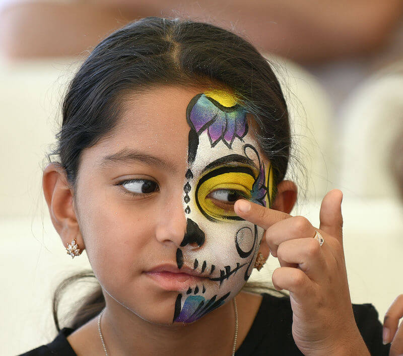 Diocese of Orange Honors the Dead on Día De Los Muertos