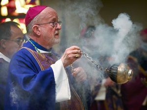 Resumen de los cambios en la asignación de sacerdotes para 2022 en la Diócesis de Orange