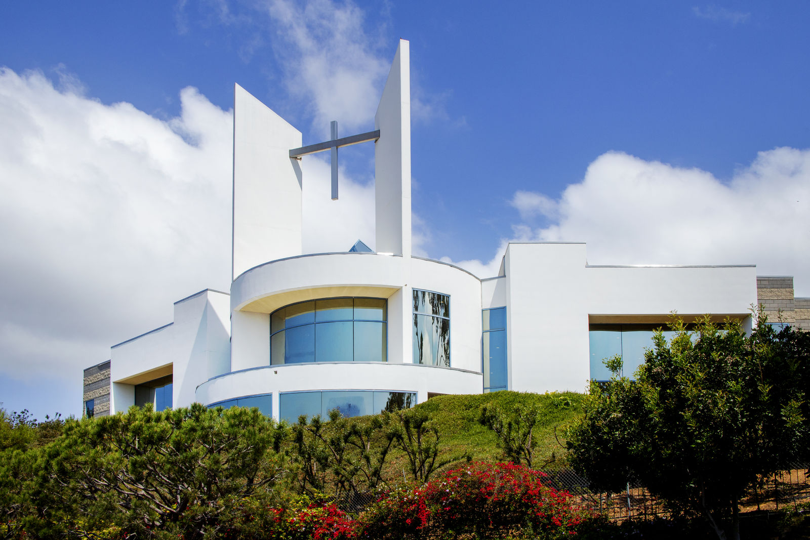 Saint Edward The Confessor Catholic Church - Roman Catholic Diocese of Orange